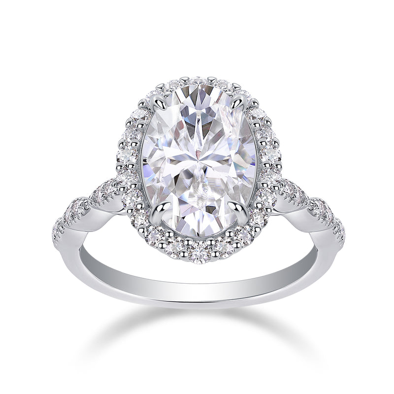 Egg-Shaped Moissanite S925 Silver Wedding Ring
