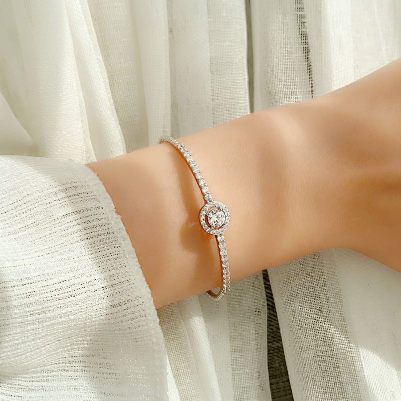 Round bag bracelet with moissanite in S925 silver