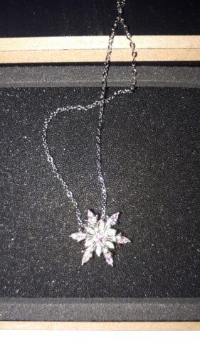 Zircon Snowflake Necklace photo review