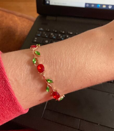 Minimalistic red fruit green leaves bracelet photo review